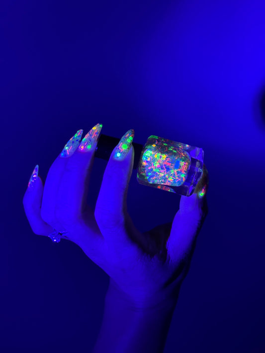 Eleganza Eggstravaganza (Glitter Topper) (14 ml)