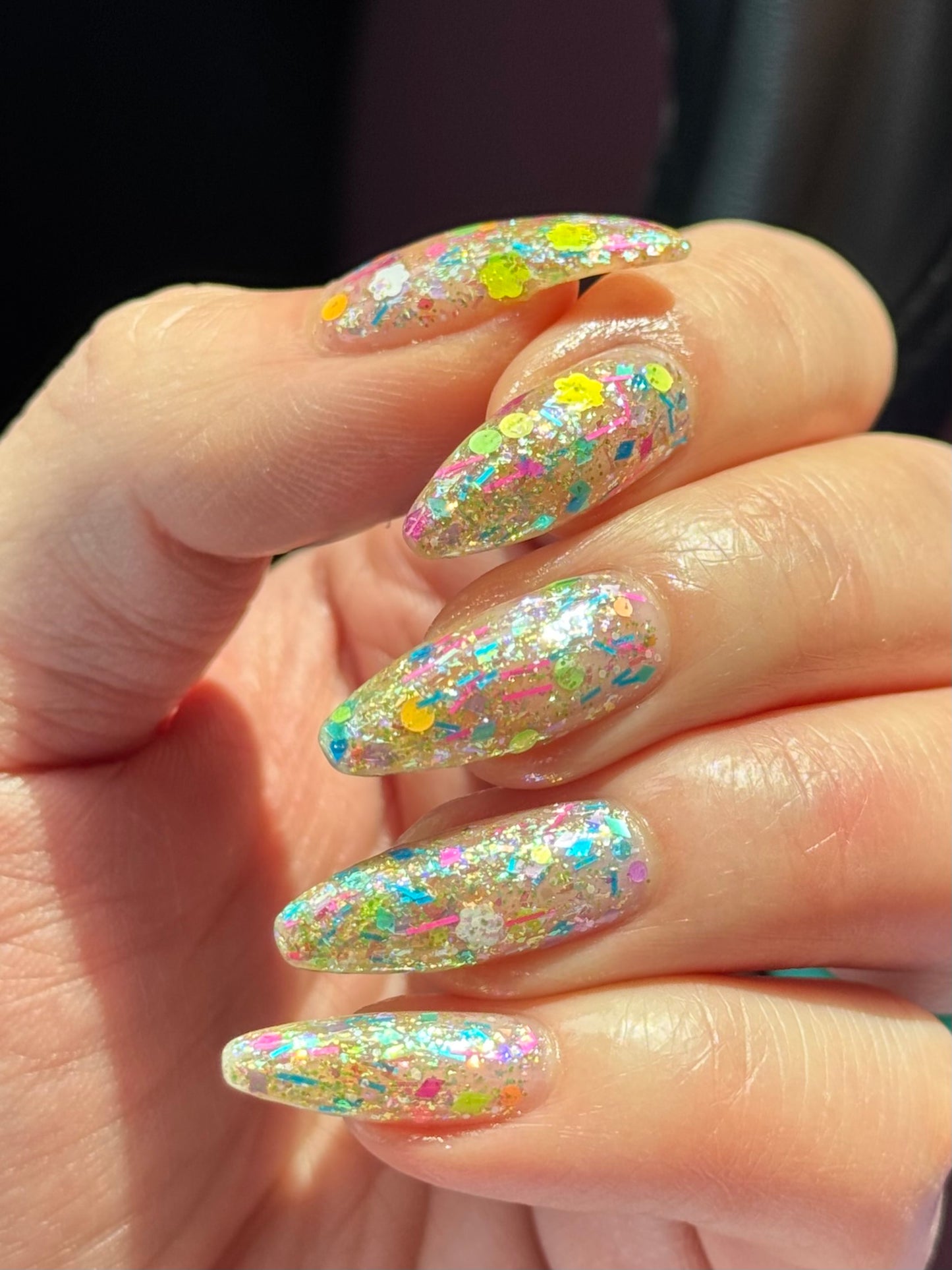 Eleganza Eggstravaganza (Glitter Topper) (14 ml)