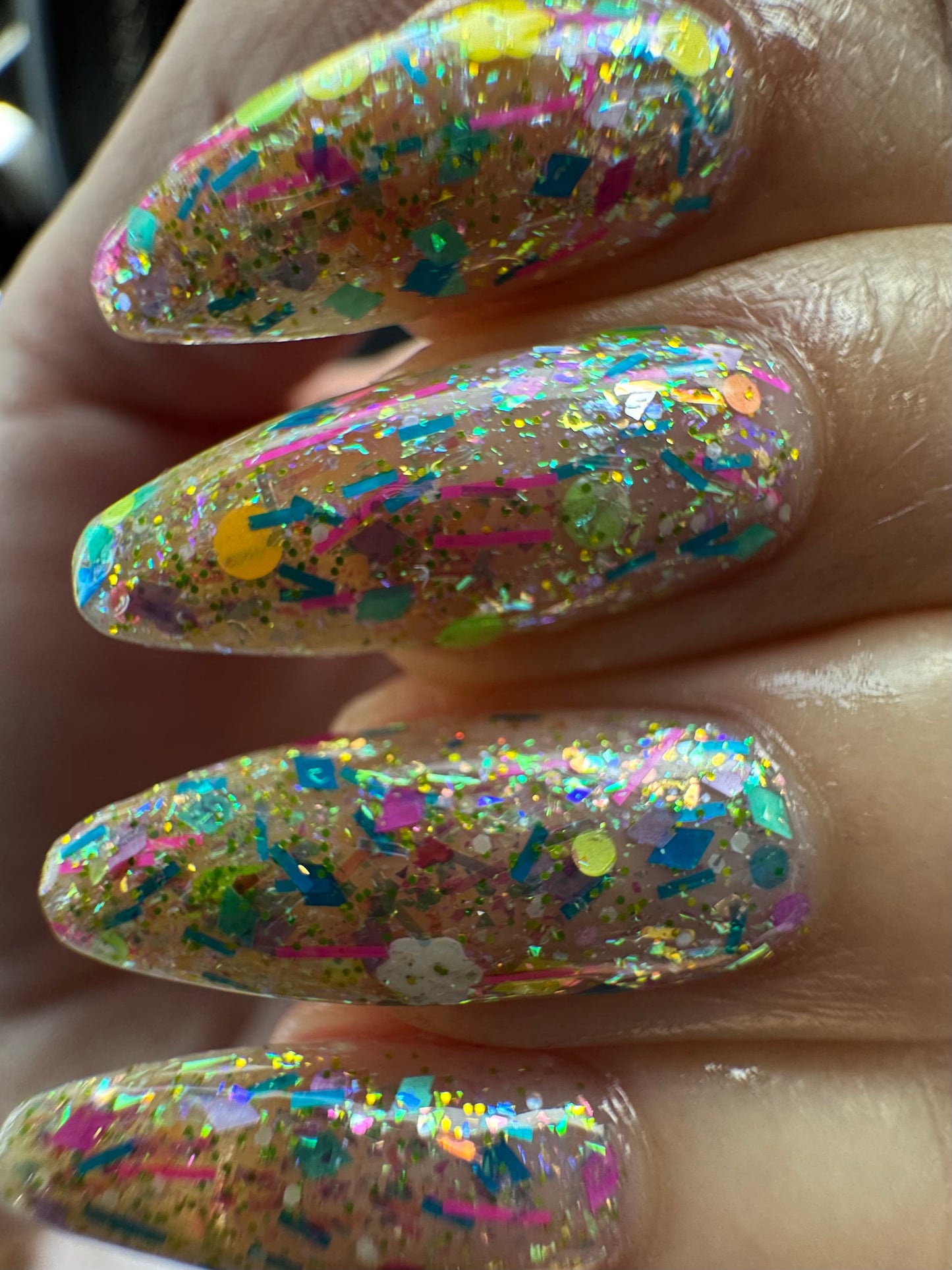 Eleganza Eggstravaganza (Glitter Topper) (14 ml)